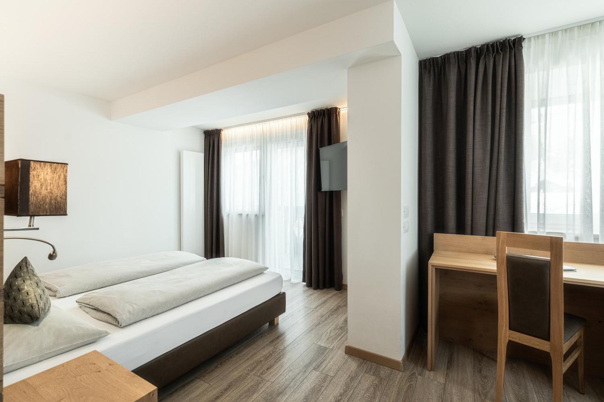 Hotel La Pineta Selva di Val Gardena Room photo