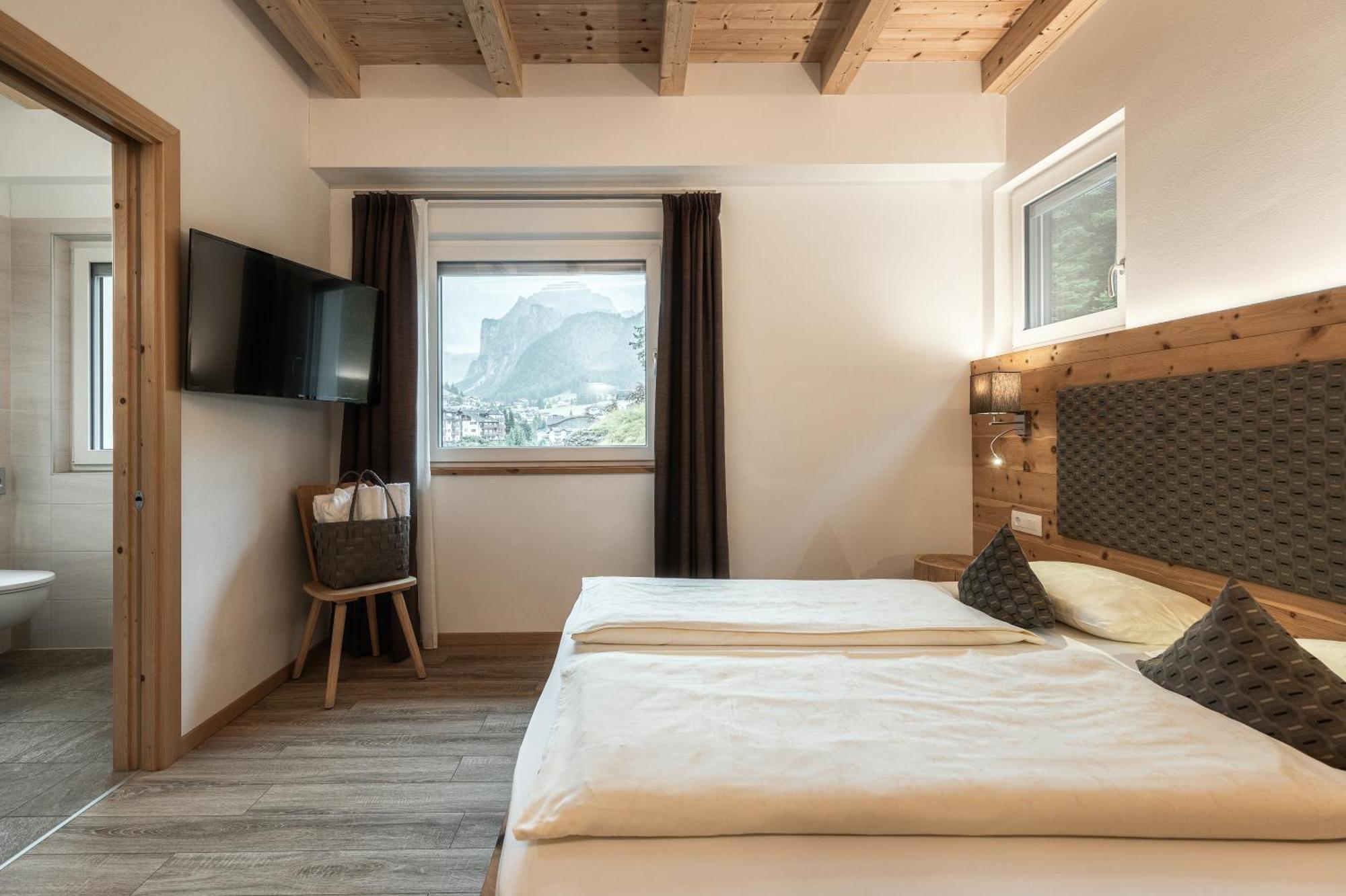Hotel La Pineta Selva di Val Gardena Room photo